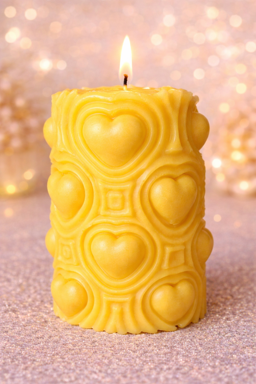 Heart Pattern Candle – Handmade Decorative Gift Candle